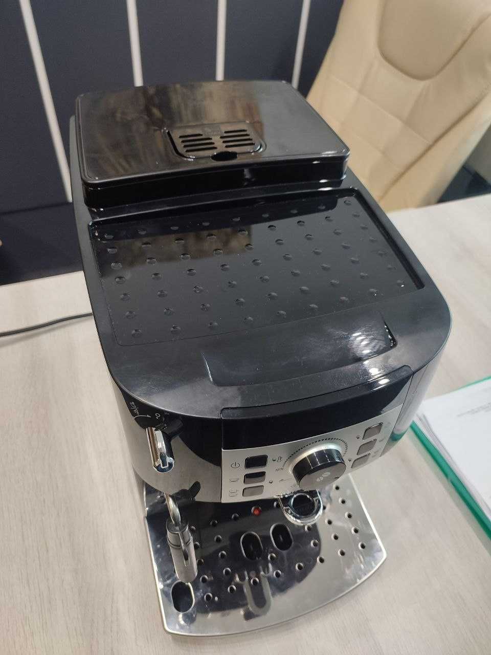 Ekspres DeLonghi Magnifica S