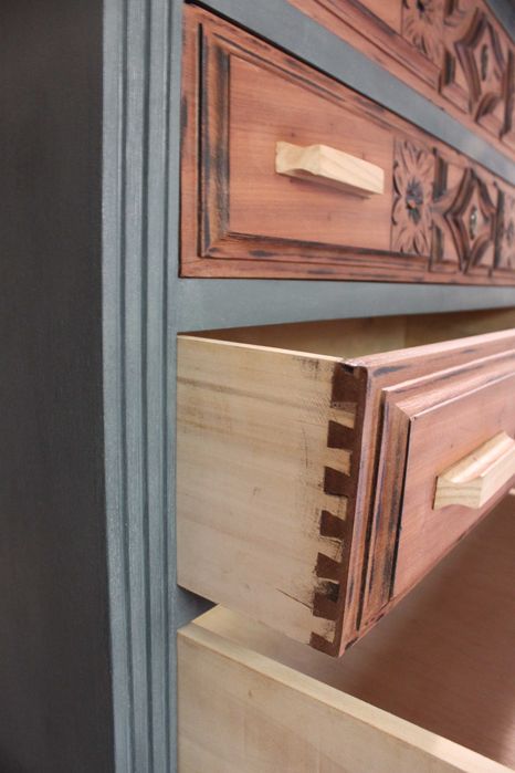 Comoda Vintage de Madeira maciça / Vintage solid wood dresser