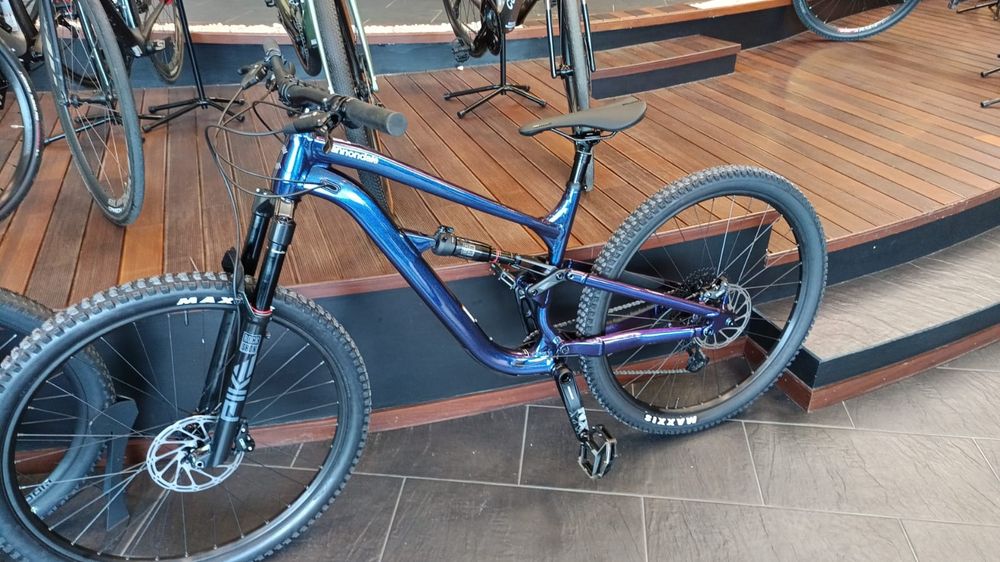 Bicicleta BTT como nova