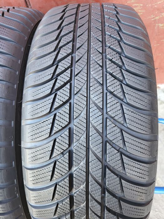205/55/17 R17 Bridgestone Blizzak LM001 4шт ціна за 1шт зима шини