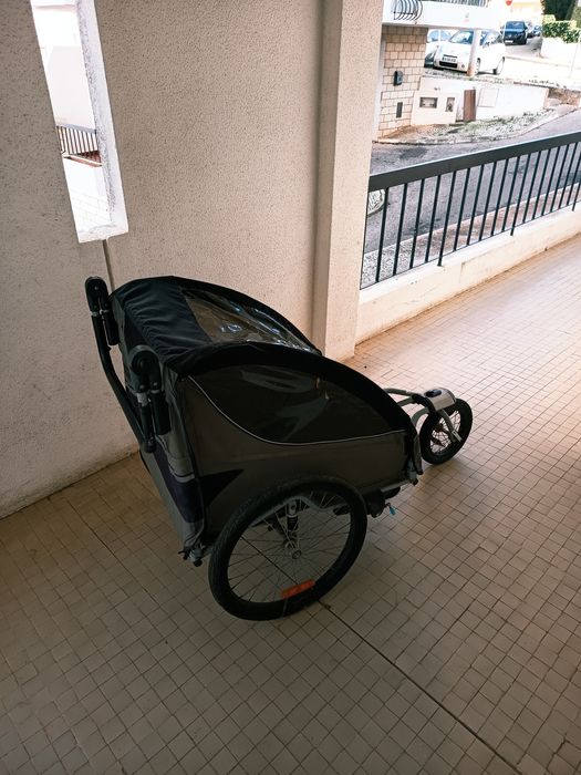 Atrelado de bicicleta  para crianças