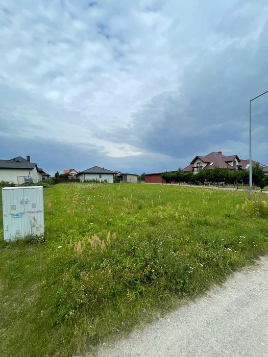 Dzialka w Cmilowie