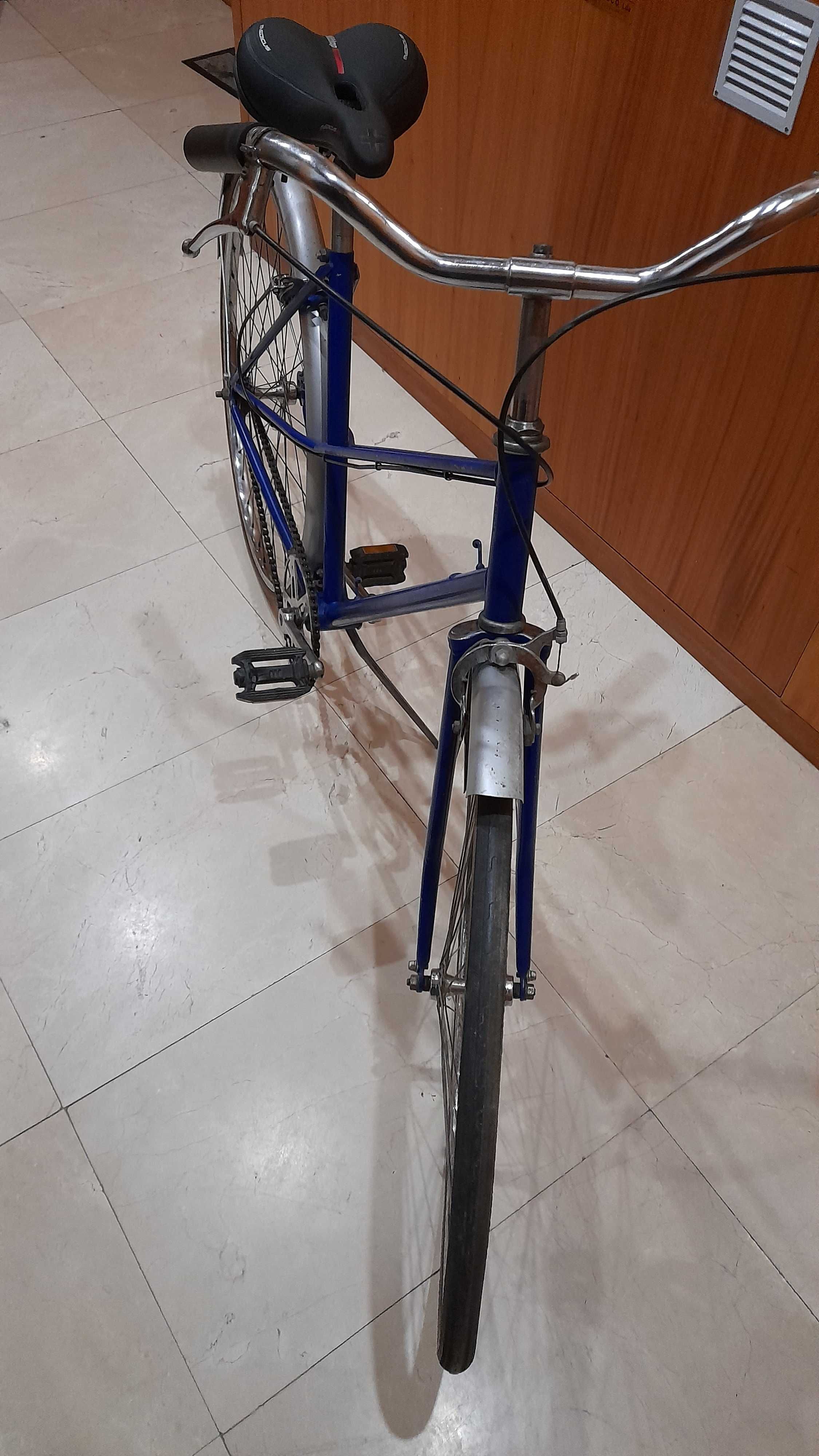 Bicicleta clássica senhora