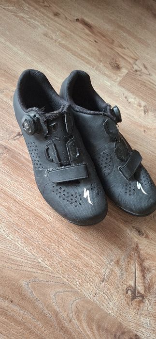 Buty kolarskie szosowe SPECIALIZED TORCH 2.0 czarne 39 boa