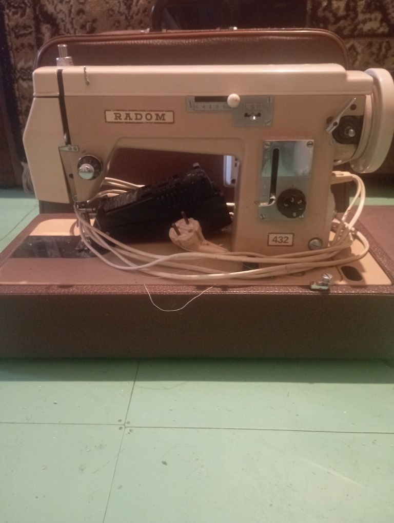 Швейная машинка Rodom432