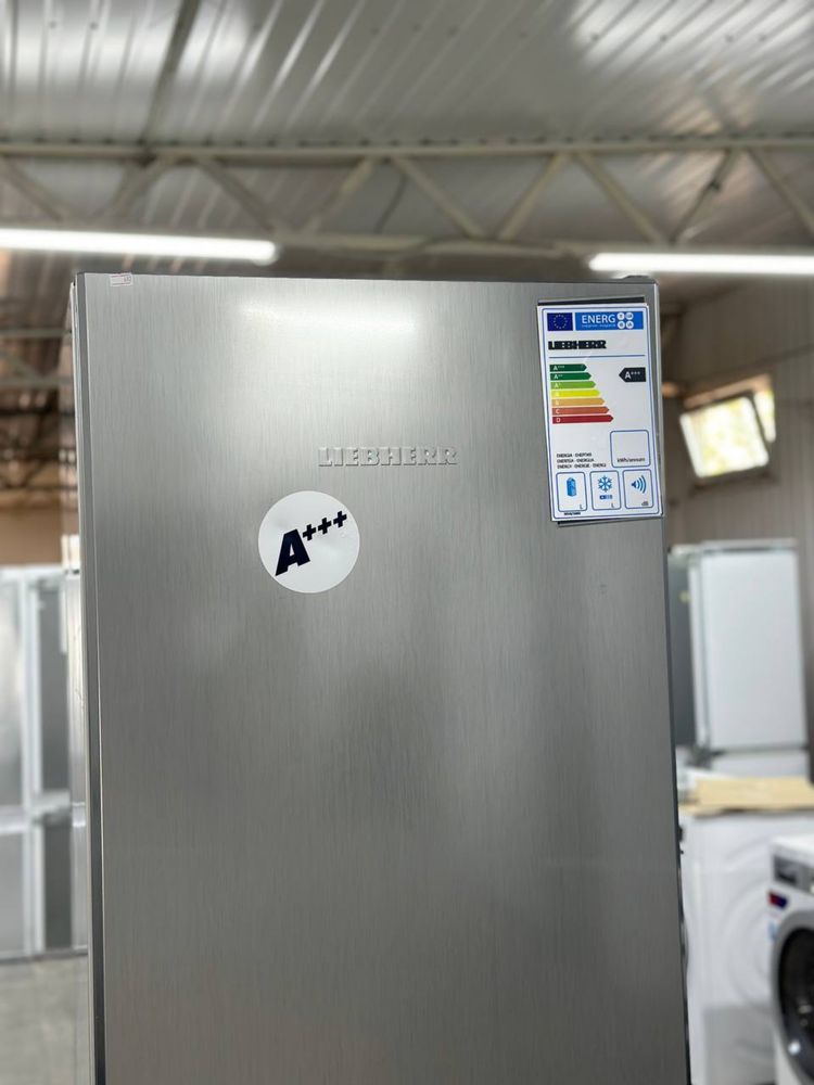 Холодильник Liebherr 180 см