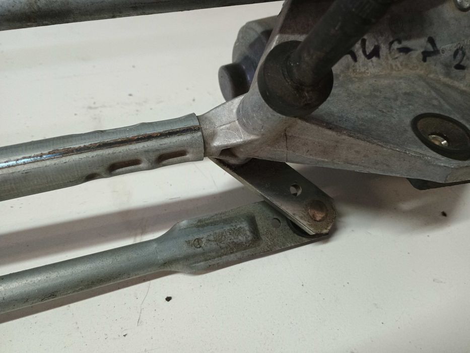 Mechanizm wycieraczek FORD Kuga MK1