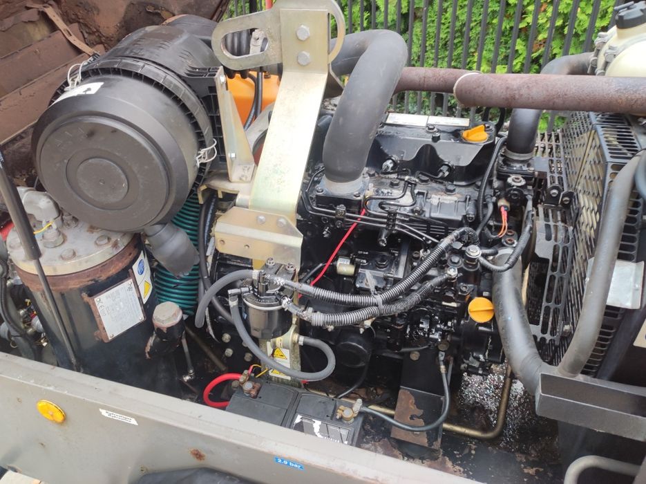 Kompresor Śrubowy Ingersoll 751 Sprężarka Powietrza Kaeser Atlas Copco