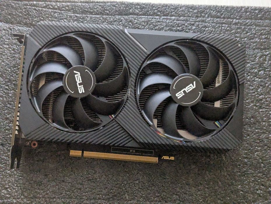 NVIDIA GeForce RTX 2070  ( 8GB GDDR6 256bit )
