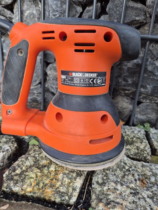BLACK DECKER Szlifierka Mimośrodkowa
