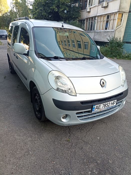 Продам свое авто Рено кенго