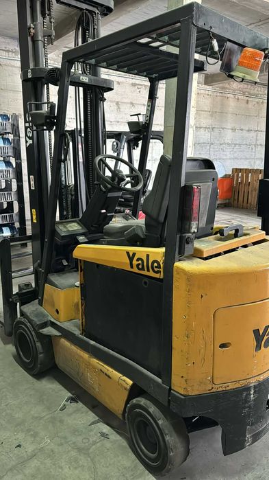Empilhador Elétrico Yale ERP20AAF E2130 — 2003 — Oportunidade