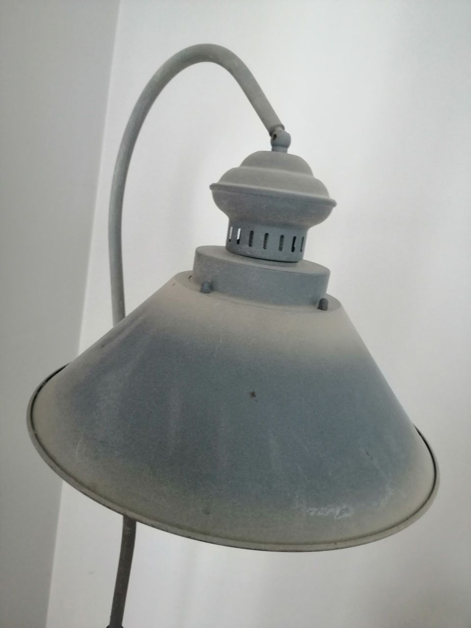 Lampa podłogowa industrial szara
