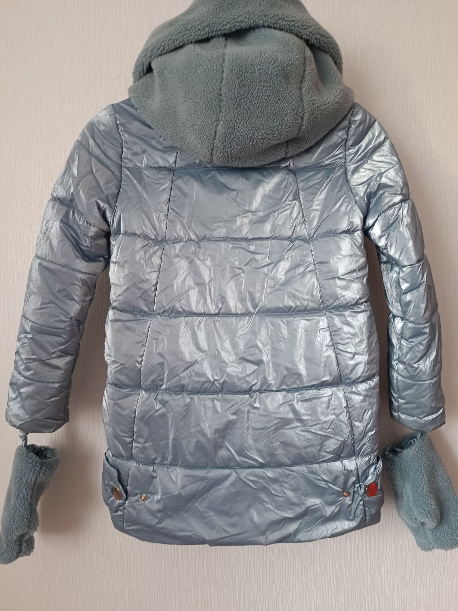 Зимова куртка р.122-128
