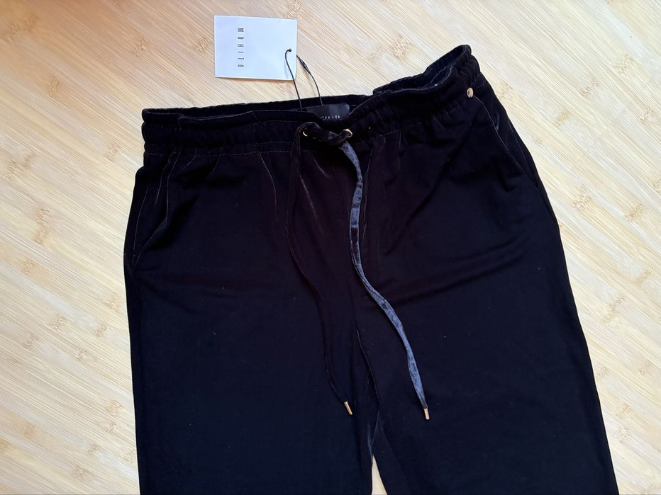 Брюки штаны бархатные, новые. Р. 38