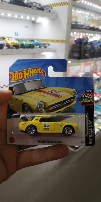 Hotwheels novos e embalados
