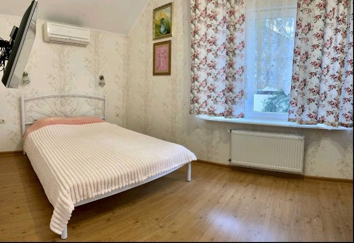 Сдам дом  Совиньон генератор 3 к евроремонт,место для авто можно живот