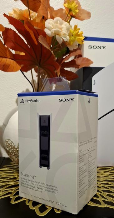 Ps5 slim 1TB leitor+2 comandos+estação+auscultador+GT7+oferta+garantia