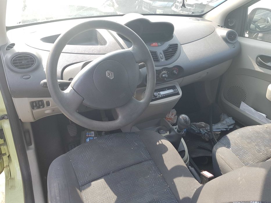 Renault Twingo 2 / 2008r. / 1.1 b / na części