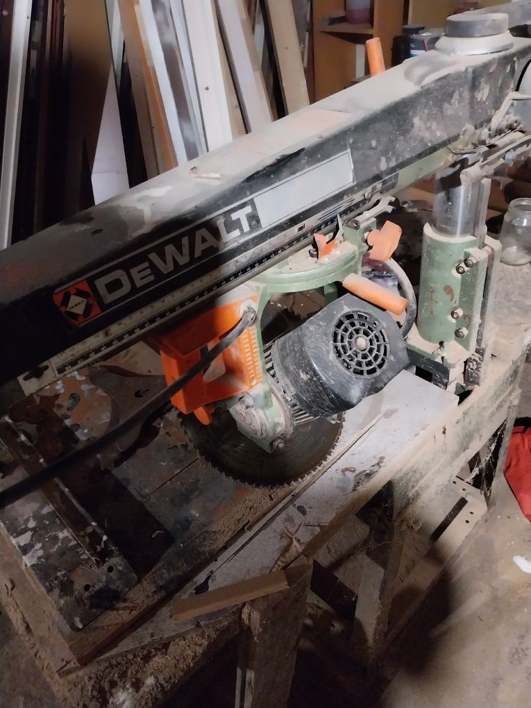 Okazja sprzedam ukośnice dewalt używana