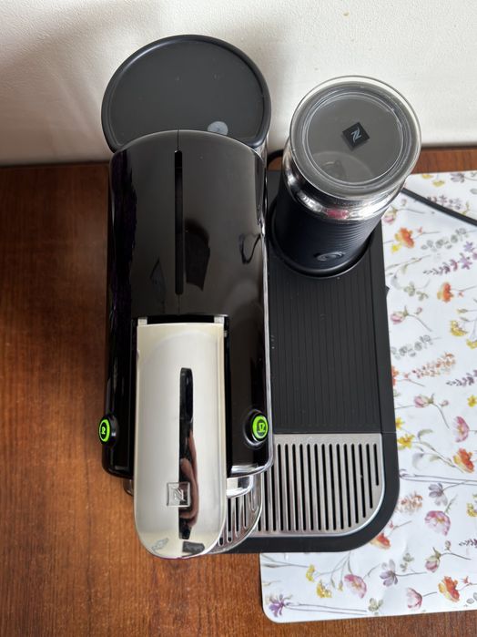 Ekspres do kawy DeLonghi