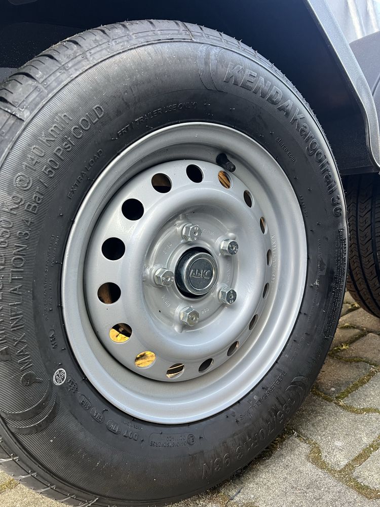 Böckmann cargo kofer 750 kgLekka kat B meblowoz
