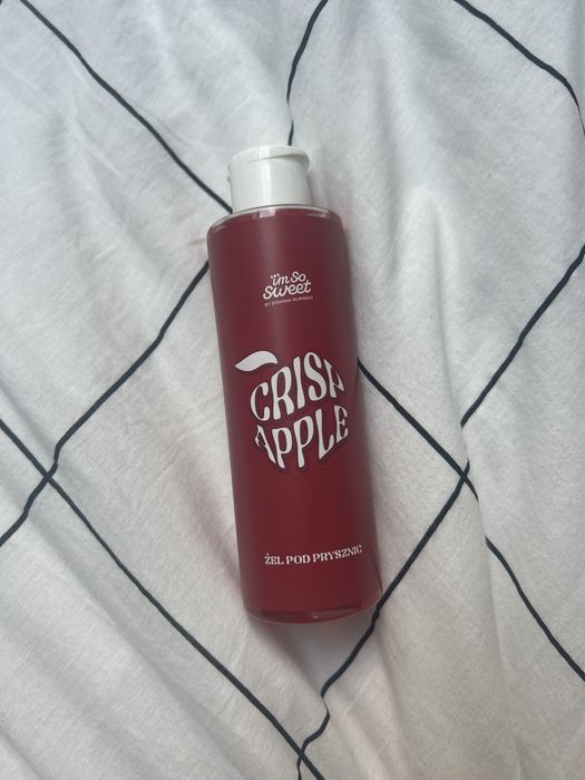 Żel pod prysznic oraz perfumy od dominika rupinskiego o zapachu jabłka