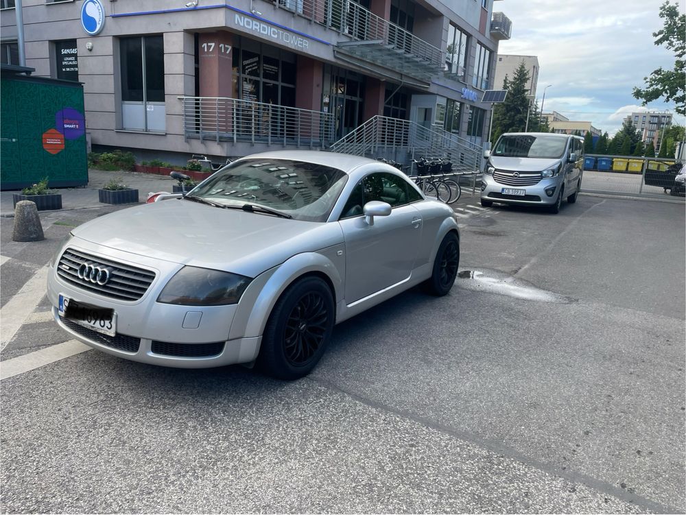 Sprzedam Audi TT8n 1.8 turbo