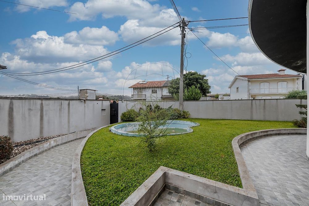 Moradia T4 em Caldelas, Guimarães