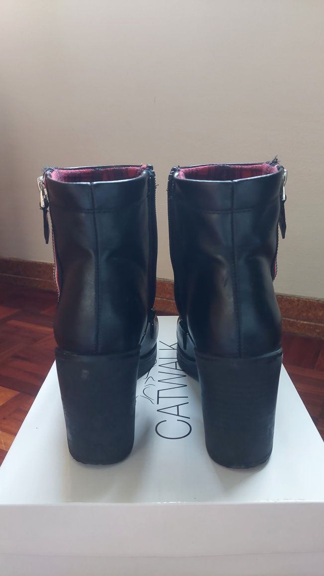 Botas pretas salto Catwalk