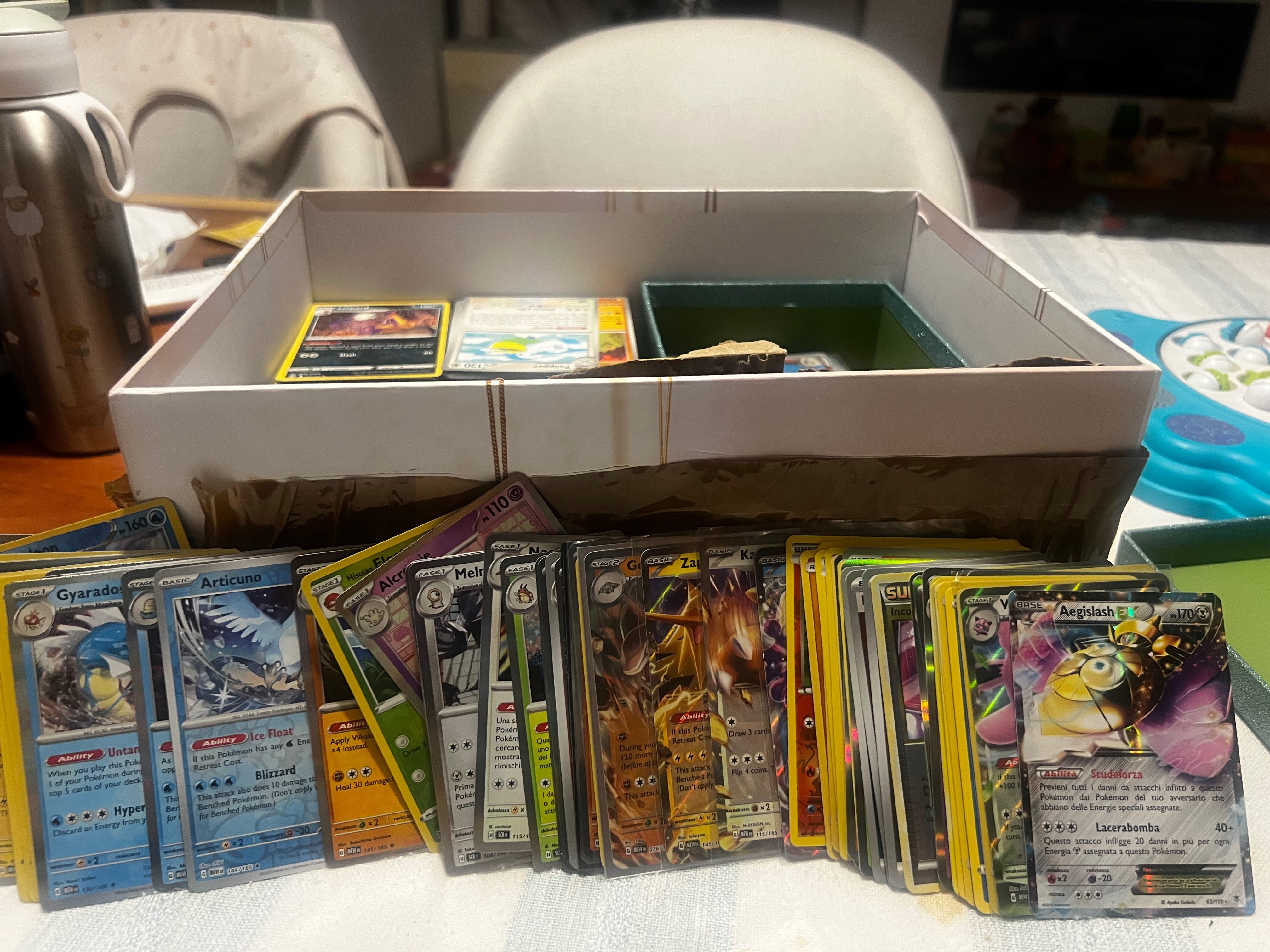 1000 Cartas Pokémon com Cartas Raras