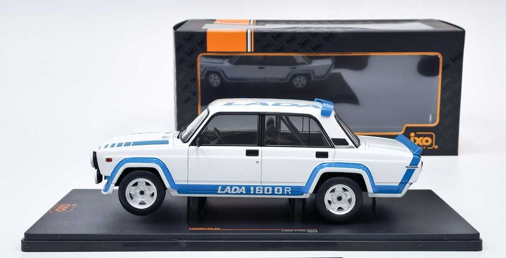 Lada 2105 VFTS 1983 масштаб 1:18 -  IXO Models