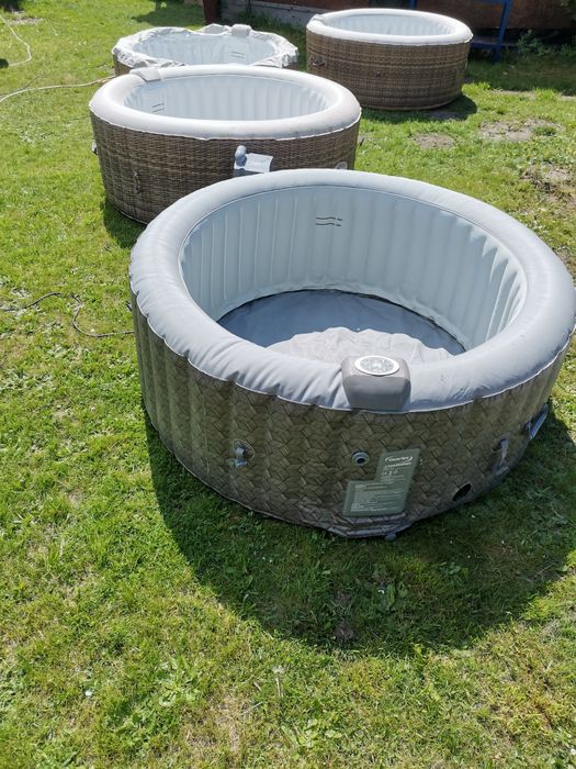 Sprzedaż jacuzzi dmuchanych Hit! 4 osobowe bez pokrywy 900zl/szt