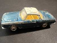 VOLKSWAGEN VW 1500 KARMANN GHIA CORGI Toys Model 1:43 Auto Unikat!