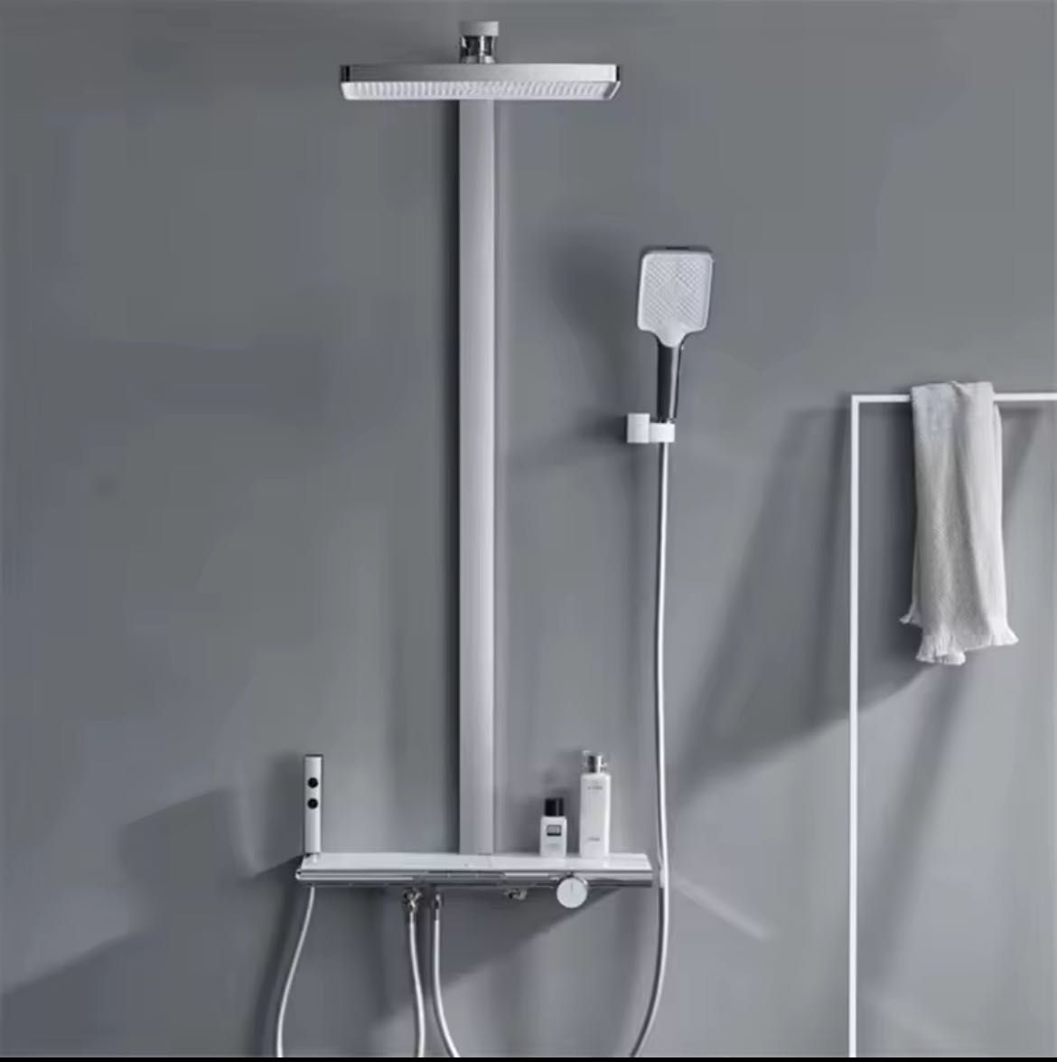 Zestaw prysznicowy z termostatem