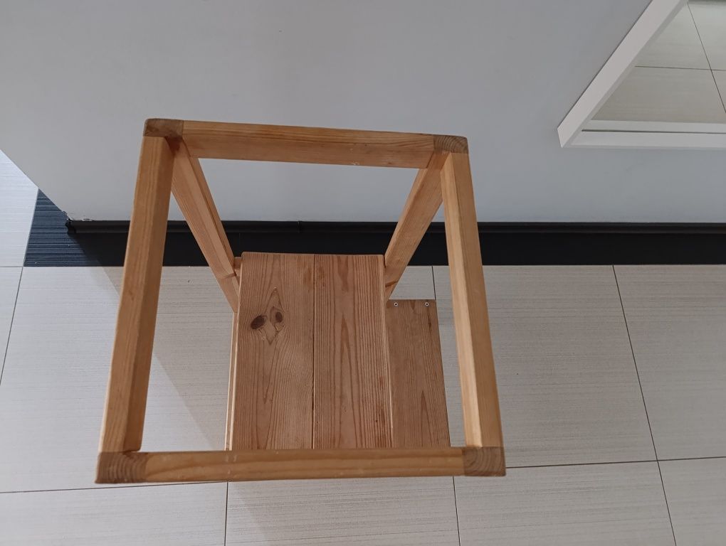 Kitchenhelper stołek do pomocy w kuchni