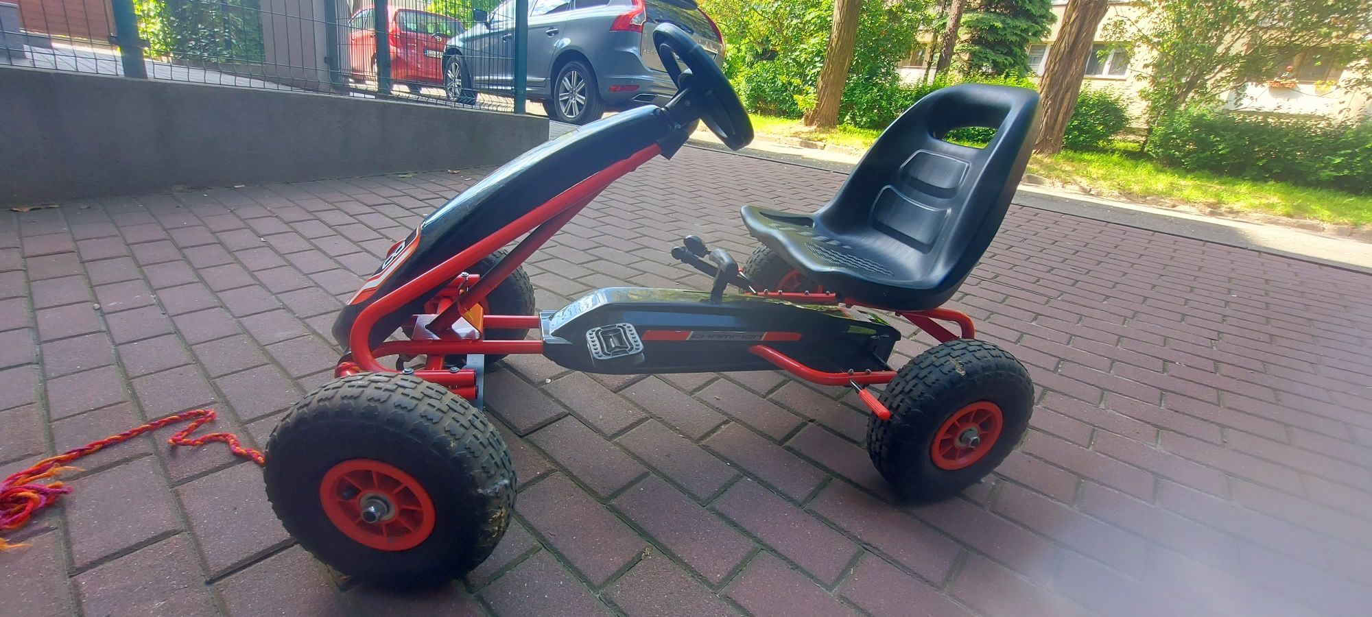 Gokart na pedały stan b.dobry