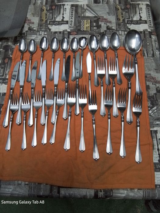 Sortido de talheres banhados a prata (não é prata 100%)