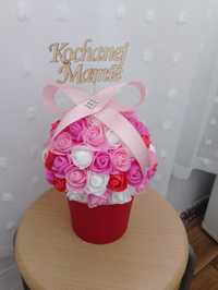 Flowerbox z różyczek piankowych na Dzień Matki