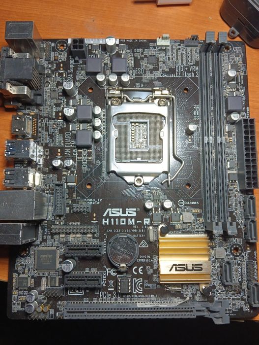 Материнська плата asus h110m-r