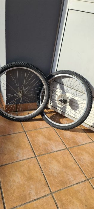 Pneus e câmara de ar bicicleta