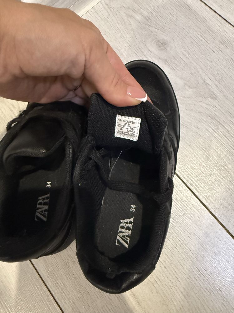 Ботинки Zara 34 размер