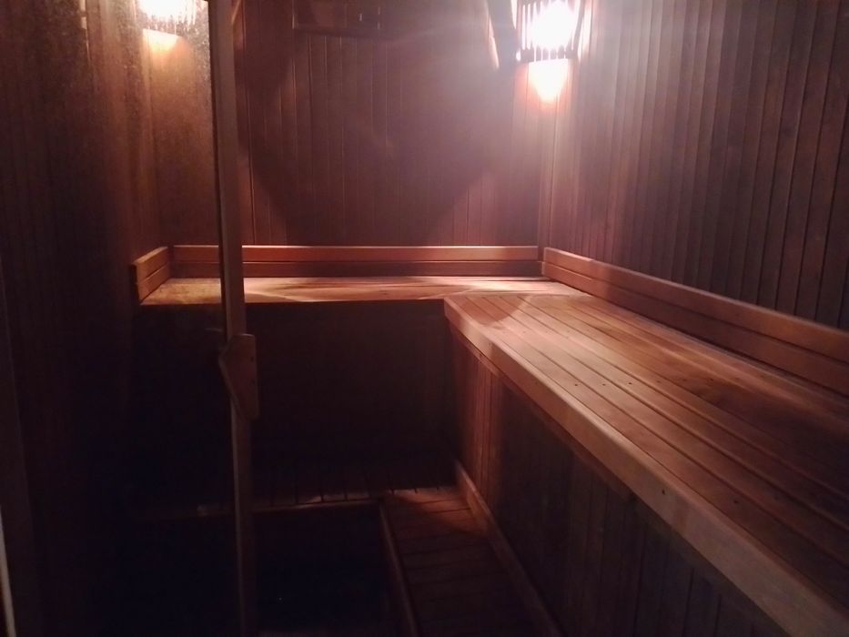 Баня на дровах в Одессе, бассейн, дубовые веники