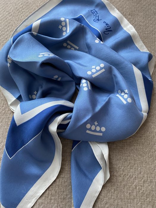 Хустка вінтажна Nina Ricci