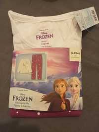 Piżama dla dziewczynki siedmiu lat z Frozen biało-różowa.