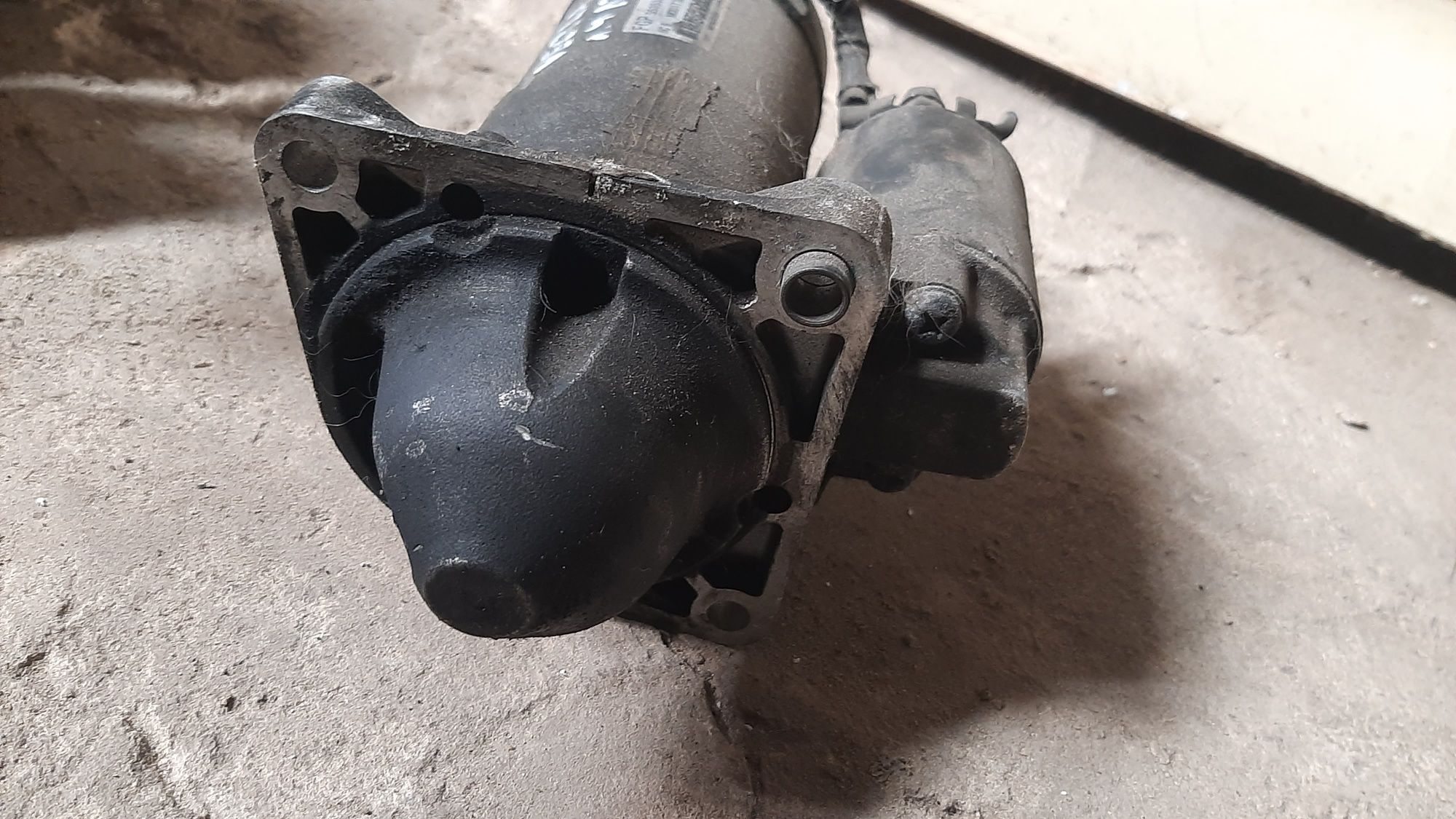 Rozrusznik Opel Vectra C Astra H J 1.9 cdti  2.0