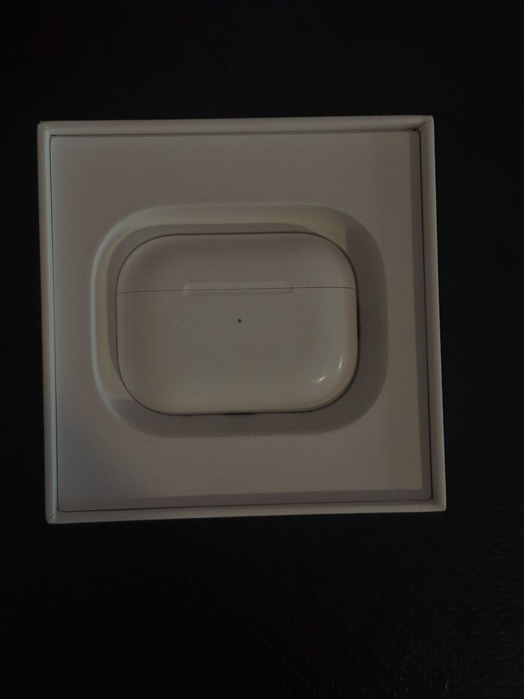 Oryginalna sluchawka AIRPODS PRO 2 GEN. z etui Lightning z Mag safe