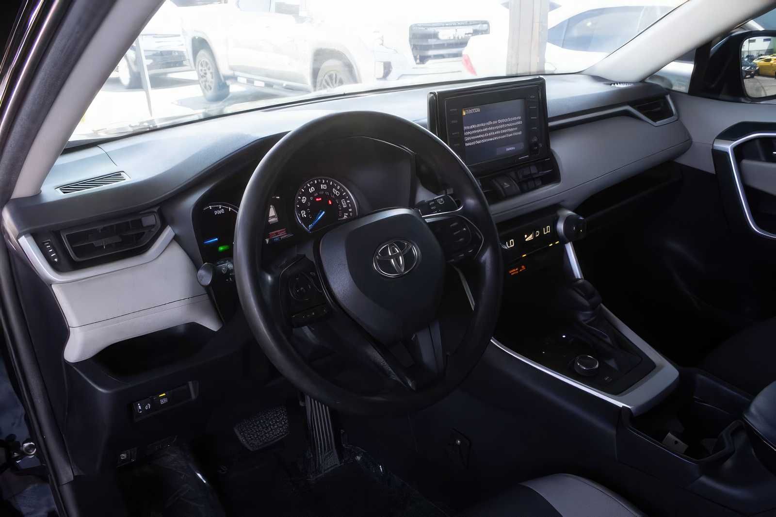 2021 Toyota RAV4 Hybrid XLE