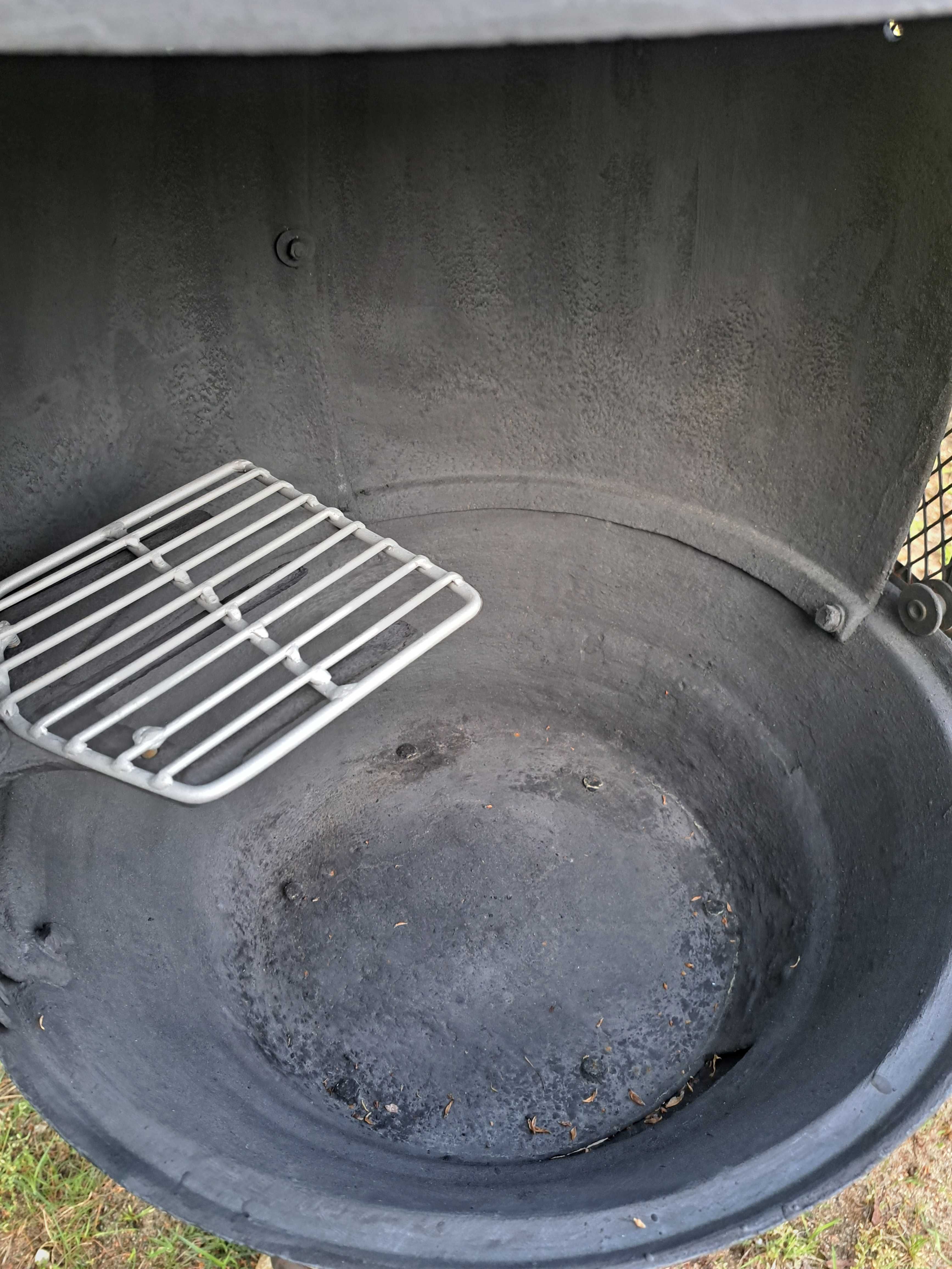 Grill żeliwny ozdobny
