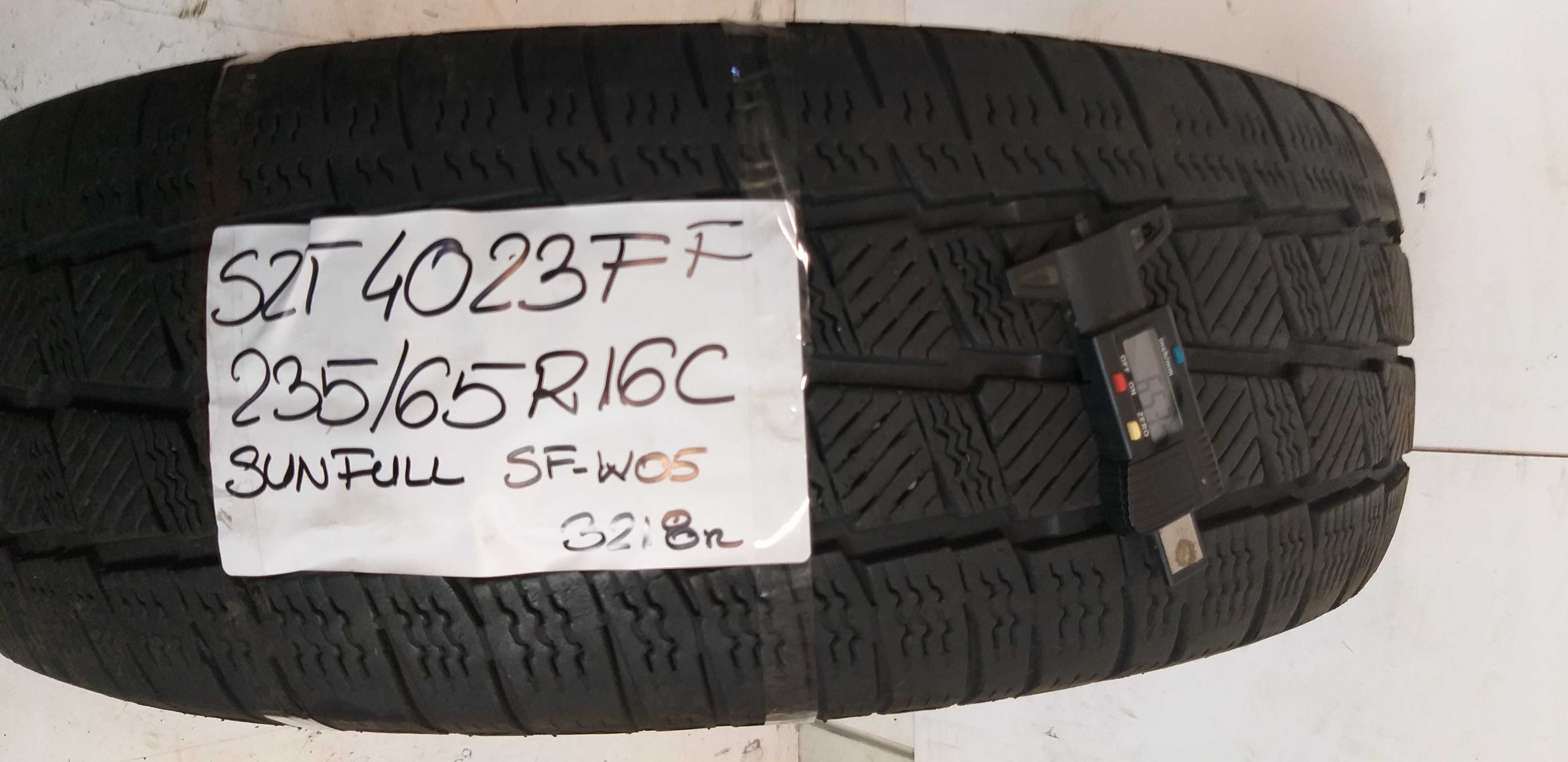 Szt4023FF 235/65R16C Sunfull SF-W05 dot.3218